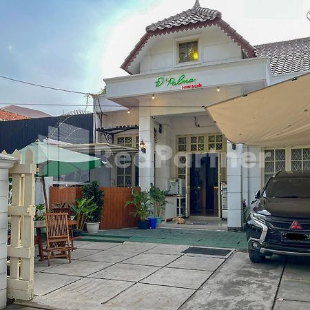 D Palma Near Lokananta Manahan Mitra Reddoorz Surakarta  ภายนอก รูปภาพ