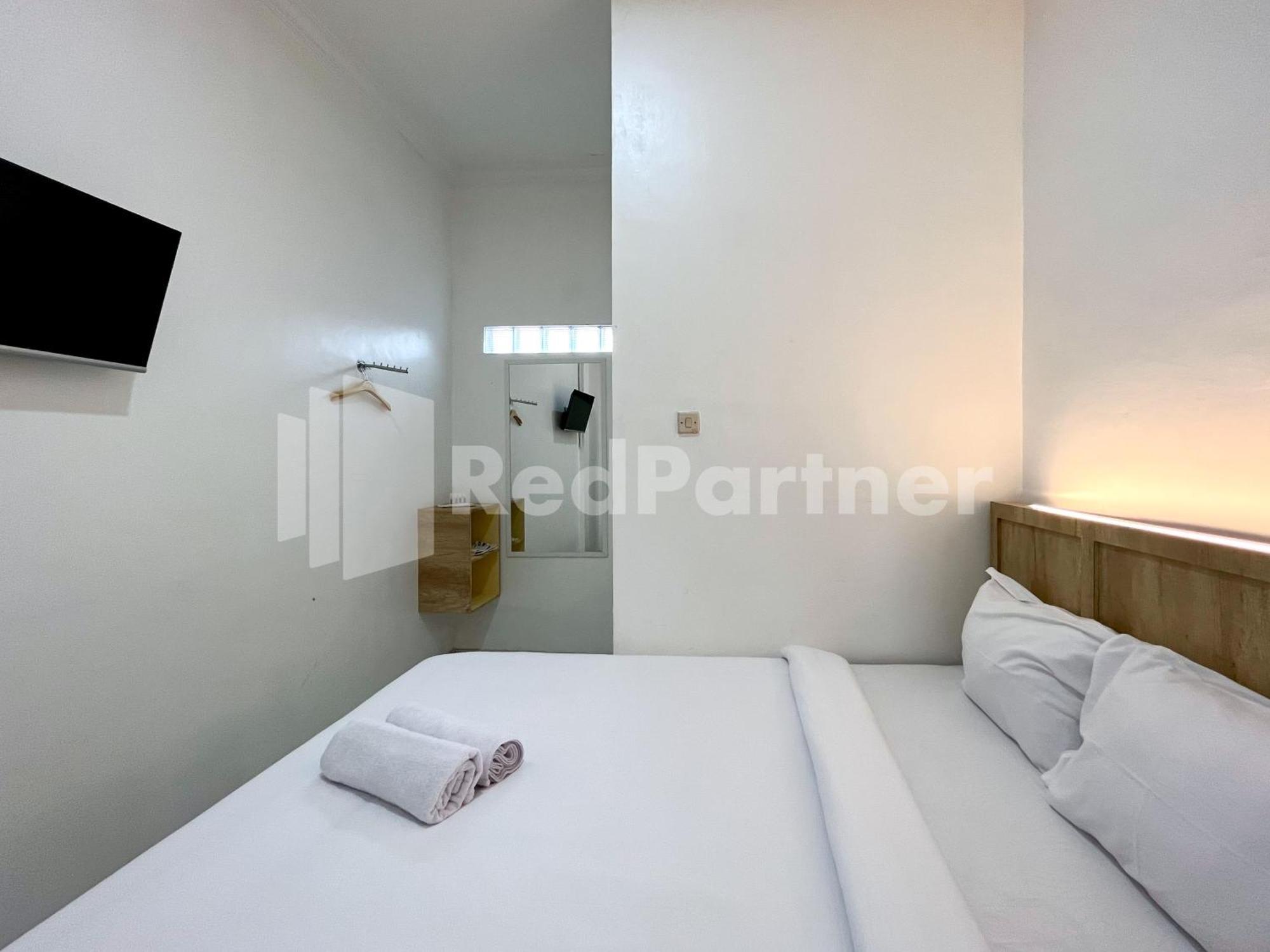 D Palma Near Lokananta Manahan Mitra Reddoorz Surakarta  ภายนอก รูปภาพ