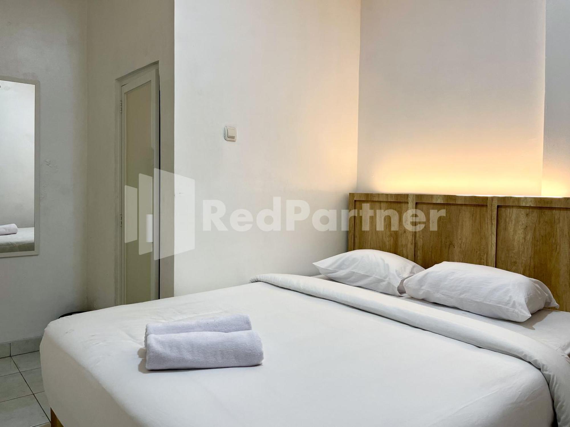 D Palma Near Lokananta Manahan Mitra Reddoorz Surakarta  ภายนอก รูปภาพ