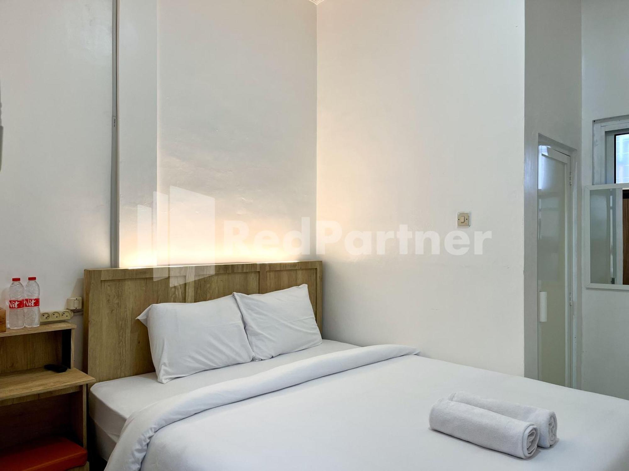 D Palma Near Lokananta Manahan Mitra Reddoorz Surakarta  ภายนอก รูปภาพ