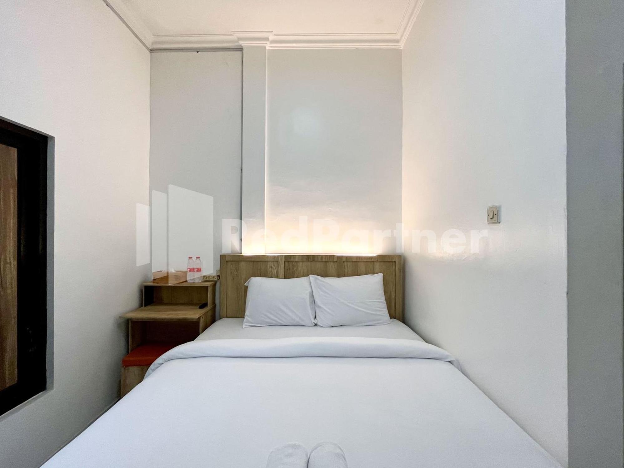 D Palma Near Lokananta Manahan Mitra Reddoorz Surakarta  ภายนอก รูปภาพ