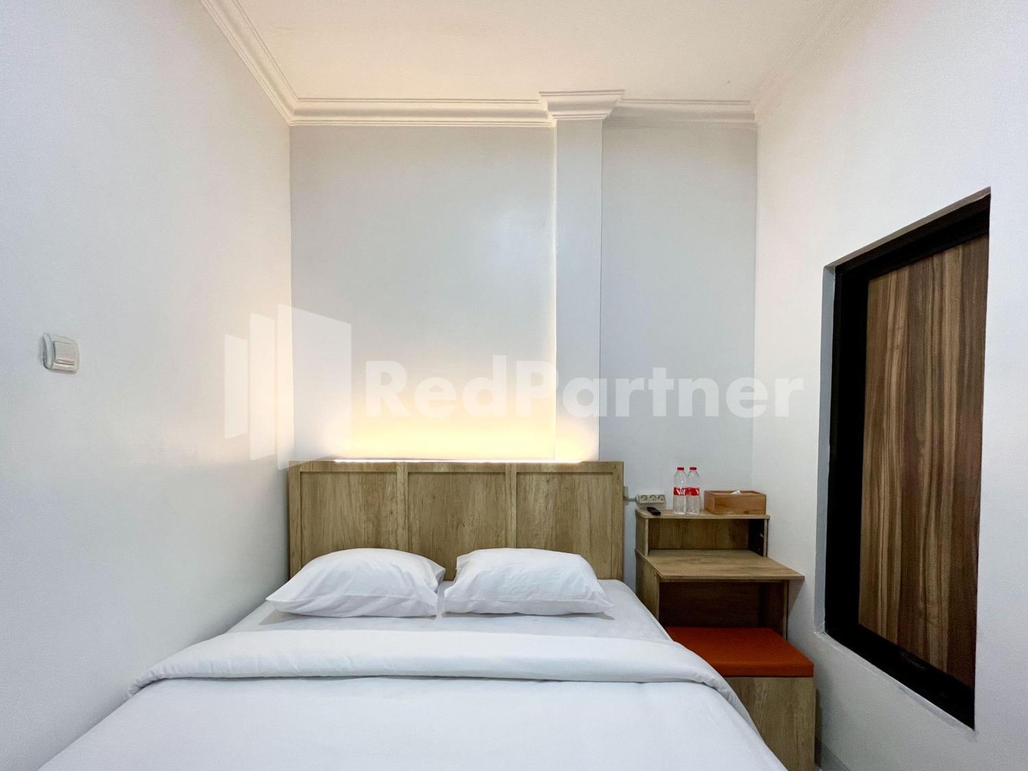 D Palma Near Lokananta Manahan Mitra Reddoorz Surakarta  ภายนอก รูปภาพ